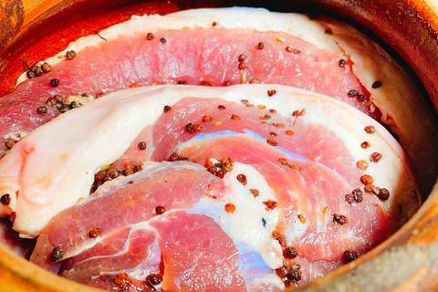 腊肉怎么样做不发霉不变味？手把手教你零失败腌制技巧