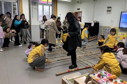 幼师趣味游戏创新实践:互动体验与幼儿成长融合探索 幼师趣味游戏创新实践:互动体验与幼儿成长融合探索