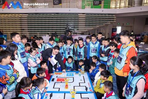 欢乐六人组队挑战赛：协作对决与智力狂欢