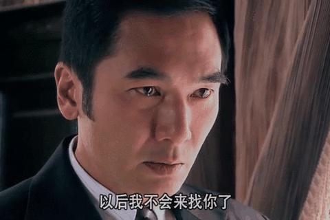 血色黎明:命运棋盘上的背叛者与救赎者之争
