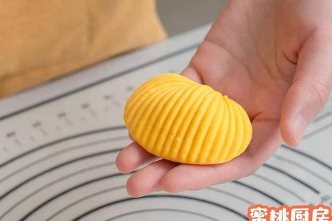 坑爹小游戏8第十二关怎么过？蛋糕挠痒绝招三步搞定老王通关攻略