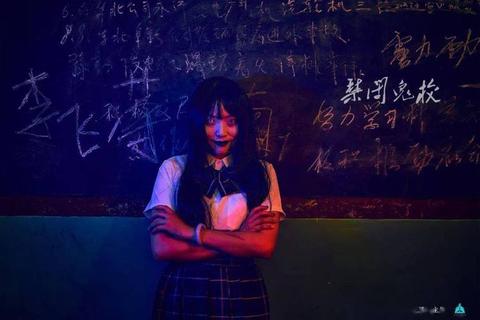 诡影迷城_恐怖游戏屋惊魂夜-密室逃脱与诅咒谜题