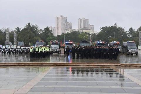 资深警察局长180天生存指南与全案件破案流程详解