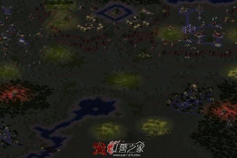 尤里复仇手游高手进阶指南：通关技巧与阵营选择实战解析