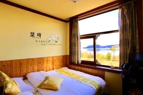泸沽湖环湖自驾游全攻略：探秘摩梭风情与绝美星空下的民宿体验