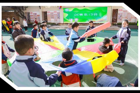 课间乐翻天：学生专属趣味小游戏大集合  校园时光-益智互动小游戏助力学生减压增趣  同学同乐_课间十分钟创意小游戏欢乐挑战  指尖争霸赛：校园热门小游戏竞技场点燃青春热情  动脑又动手：课间小游戏大比拼激发学生创造力与协作力