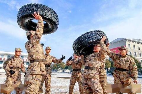 部队体能挑战赛:趣味游戏激活军营战斗力 部队体能挑战赛:趣味游戏激活军营战斗力