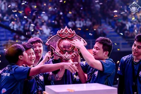 人塔争锋:团队协作与创意堆叠的终极挑战赛 人塔争锋:团队协作与创意堆叠的终极挑战赛