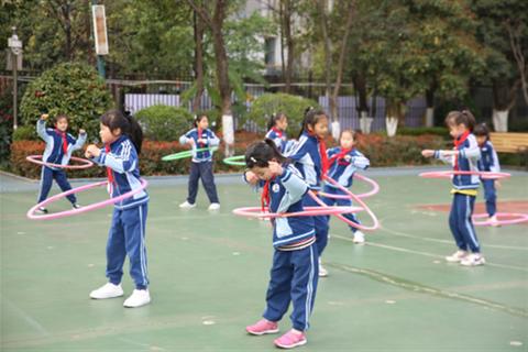 课间乐翻天：趣味室内小游戏集锦_轻松互动欢乐多