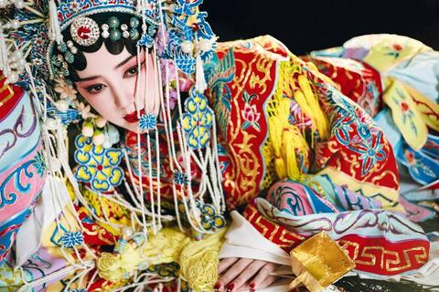 妆韵风华：古装角色妆容挑战与华服换装之旅