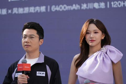 电竞女神制霸战场:高能操作与战术解析全揭秘 电竞女神制霸战场:高能操作与战术解析全揭秘