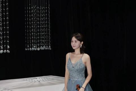 琴弦跃动:指尖旋律之旅_沉浸式小提琴演奏游戏新体验 琴弦跃动:指尖旋律之旅_沉浸式小提琴演奏游戏新体验