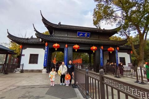 镇江秋日漫游攻略金山寺西津渡美食景点全路线