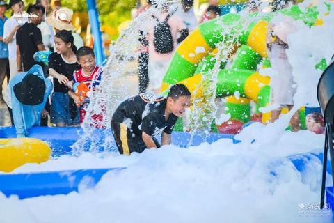 欢乐水枪大冒险:儿童战队挑战赛点燃夏日激情 欢乐水枪大冒险:儿童战队挑战赛点燃夏日激情