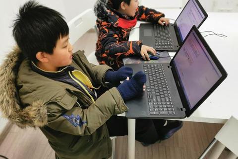 白块风暴-指尖节奏挑战与极速反应训练营