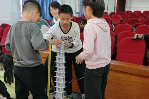 叠塔巅峰对决-巧手筑高楼闯关赛 叠塔巅峰对决-巧手筑高楼闯关赛