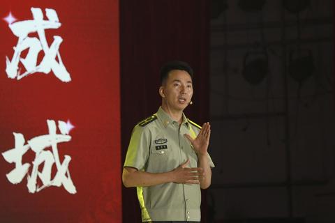 武警中队长一月多少钱待遇明细存疑 这份薪资报告给出明确解答
