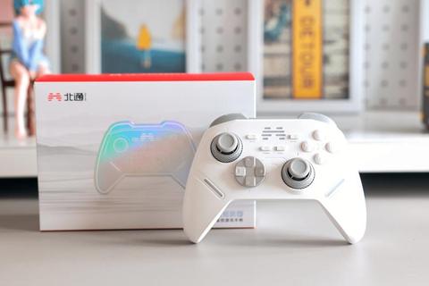 北通旗舰级游戏手柄全新升级多平台兼容持久续航电竞级操控体验