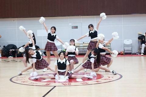 校园运动狂欢节:青春跃动_大学体育游戏友谊挑战赛